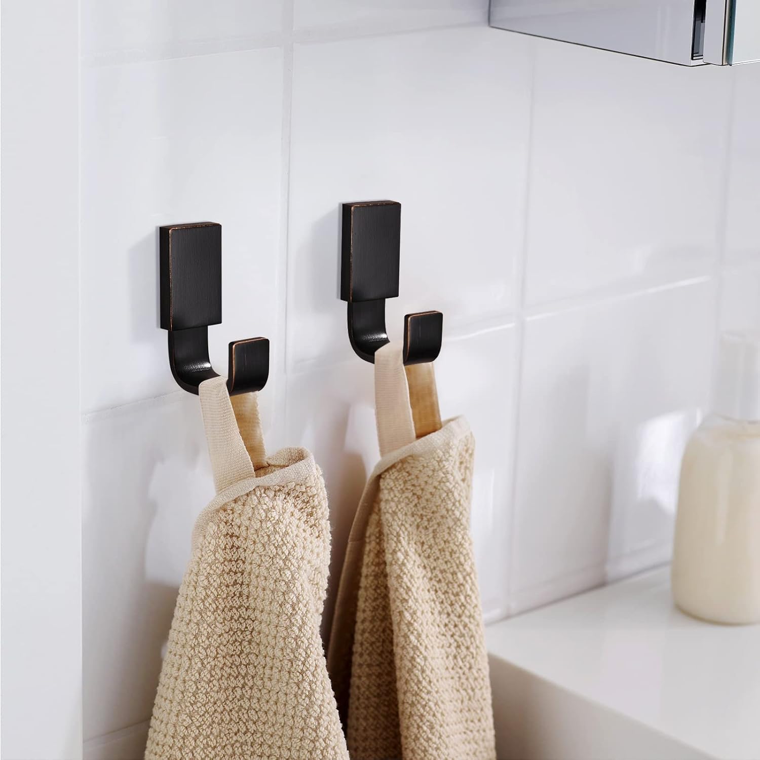 BigBig Home Rust-Resistant Bronze Towel Hooks Oil Rubbed Bathroom Wall-Mounted Space-Saving 4-Pack